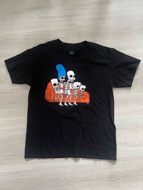 The Simpsons Treehouse of Horror Skeleton Family Couch Gag Graphic T-Shirt